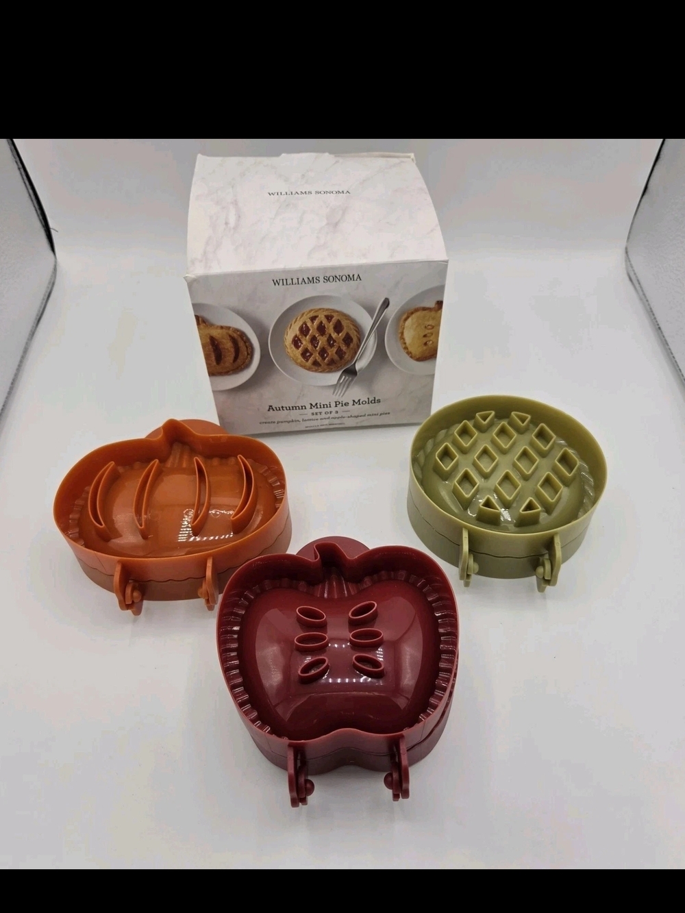 Williams Sonoma Autumn Mini Pie Molds Set Apple Pumpkin Lattice Fall Desserts